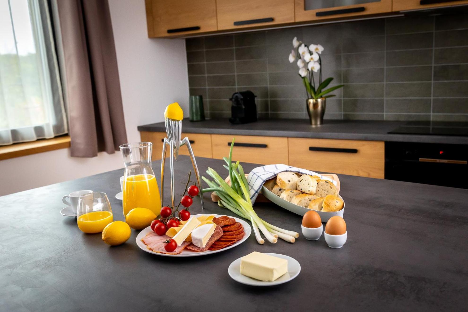 Ignacz Vendeghaz Hotel Pálosvörösmart Екстериор снимка